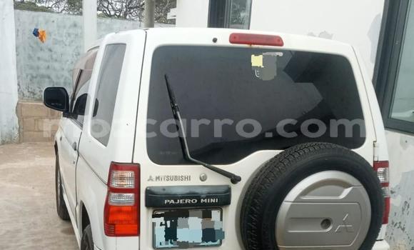 Nunua Ilio tumika Mitsubishi Pajero Mini Nyeupe Gari ndani ya Maputo nchini Maputo