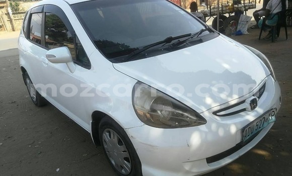 Comprar Usado Honda Fit Branco Carro em Maputo em Maputo Comprar Usado Honda Fit Branco Carro em Maputo em Maputo