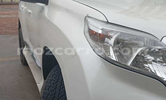 Buy Used Toyota Land Cruiser Prado White Car in Maputo in Maputo Buy Used Toyota Land Cruiser Prado White Car in Maputo in Maputo