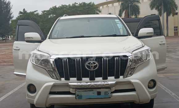 Buy Used Toyota Land Cruiser Prado White Car in Maputo in Maputo Buy Used Toyota Land Cruiser Prado White Car in Maputo in Maputo