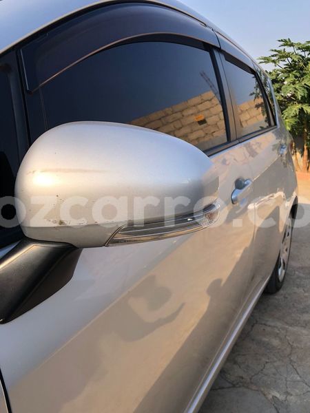 Big with watermark toyota ractis maputo maputo 29214