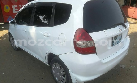 Comprar Usado Honda Fit Branco Carro em Maputo em Maputo Comprar Usado Honda Fit Branco Carro em Maputo em Maputo
