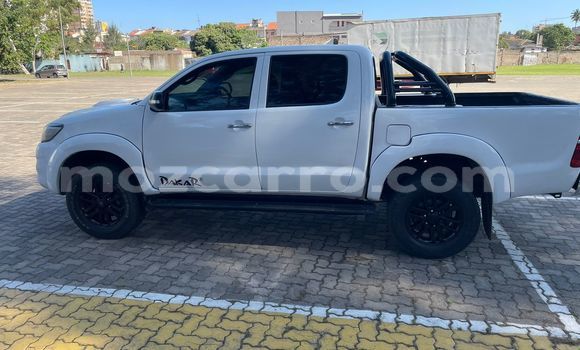Tenga Tsaru Toyota Hilux Chena Mota in Maputo in Maputo Tenga Tsaru Toyota Hilux Chena Mota in Maputo in Maputo