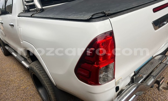 Comprar Novo Bentley S Branco Carro em Moçambique em Nampula Comprar Novo Bentley S Branco Carro em Moçambique em Nampula