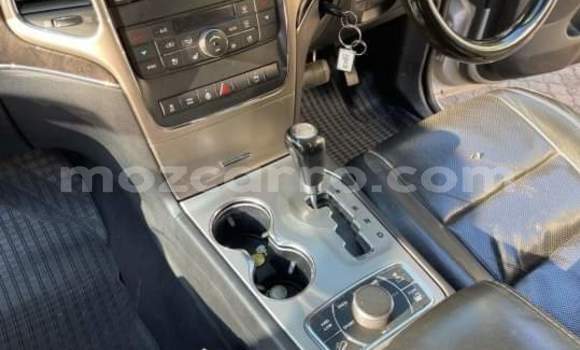 Comprar Usado Jeep Cherokee De outros Carro em Maputo em Maputo Comprar Usado Jeep Cherokee De outros Carro em Maputo em Maputo
