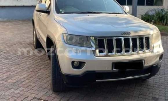 Comprar Usado Jeep Cherokee De outros Carro em Maputo em Maputo Comprar Usado Jeep Cherokee De outros Carro em Maputo em Maputo
