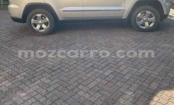 Comprar Usado Jeep Cherokee De outros Carro em Maputo em Maputo Comprar Usado Jeep Cherokee De outros Carro em Maputo em Maputo