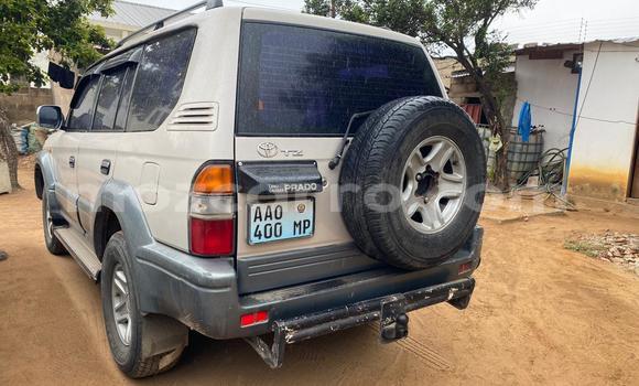 Nunua Ilio tumika Toyota Land Cruiser Prado Nyingine Gari ndani ya Maputo nchini Maputo Nunua Ilio tumika Toyota Land Cruiser Prado Nyingine Gari ndani ya Maputo nchini Maputo