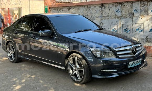 Comprar Usado Mercedes-Benz C-Classe Preto Carro em Maputo em Maputo Comprar Usado Mercedes-Benz C-Classe Preto Carro em Maputo em Maputo