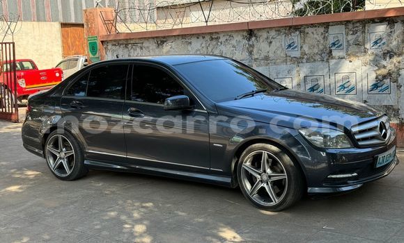 Comprar Usado Mercedes-Benz C-Classe Preto Carro em Maputo em Maputo Comprar Usado Mercedes-Benz C-Classe Preto Carro em Maputo em Maputo