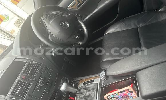 Comprar Usado Mercedes-Benz C-Classe Preto Carro em Maputo em Maputo Comprar Usado Mercedes-Benz C-Classe Preto Carro em Maputo em Maputo
