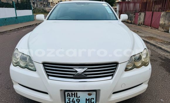 Tenga Tsaru Toyota Mark X Chena Mota in Maputo in Maputo