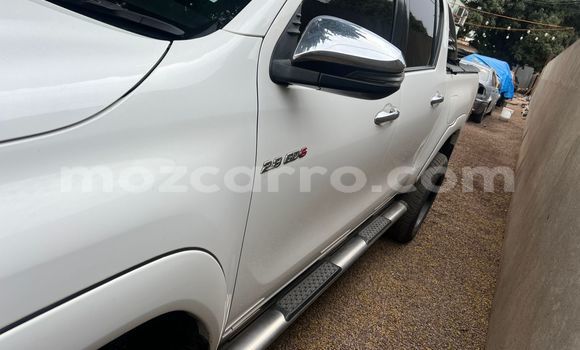 Comprar Novo Toyota Hilux Branco Carro em Maputo em Maputo Comprar Novo Toyota Hilux Branco Carro em Maputo em Maputo