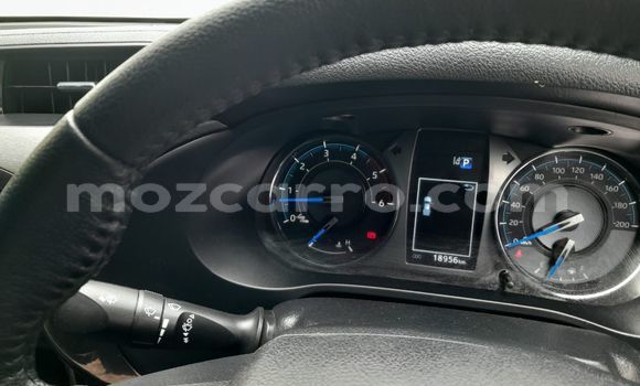 Comprar Novo Toyota Hilux Branco Carro em Maputo em Maputo Comprar Novo Toyota Hilux Branco Carro em Maputo em Maputo