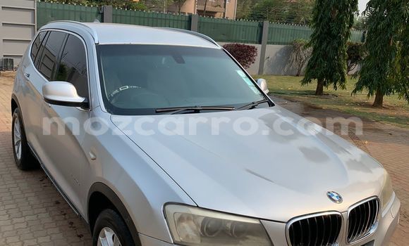 Nunua Ilio tumika BMW X3 Fedha Gari ndani ya Maputo nchini Maputo