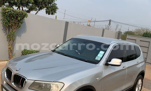 Comprar Usado BMW X3 Prata Carro em Maputo em Maputo Comprar Usado BMW X3 Prata Carro em Maputo em Maputo