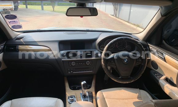 Comprar Usado BMW X3 Prata Carro em Maputo em Maputo Comprar Usado BMW X3 Prata Carro em Maputo em Maputo