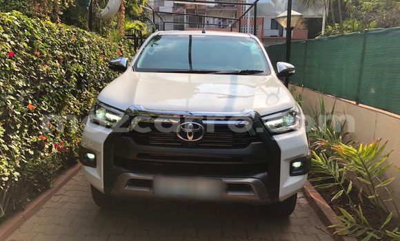 Buy New Toyota Hiluxe Revo White Car in Maputo in Maputo Buy New Toyota Hiluxe Revo White Car in Maputo in Maputo