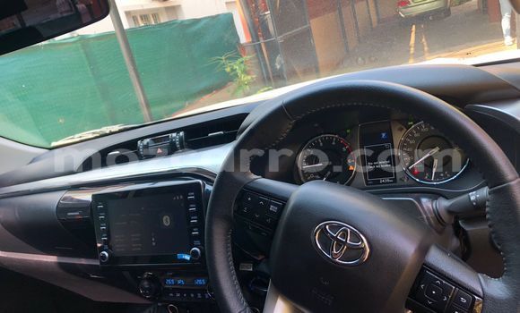 Buy New Toyota Hiluxe Revo White Car in Maputo in Maputo Buy New Toyota Hiluxe Revo White Car in Maputo in Maputo