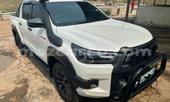 Tenga Itsva Toyota Hiluxe Revo Chena Mota in Maputo in Maputo Tenga Itsva Toyota Hiluxe Revo Chena Mota in Maputo in Maputo