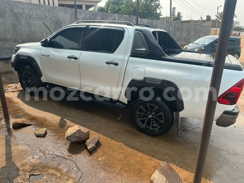 Big with watermark toyota hiluxe revo maputo maputo 29280