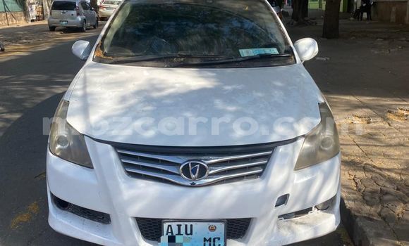 Tenga Tsaru Toyota Blade Chena Mota in Maputo in Maputo