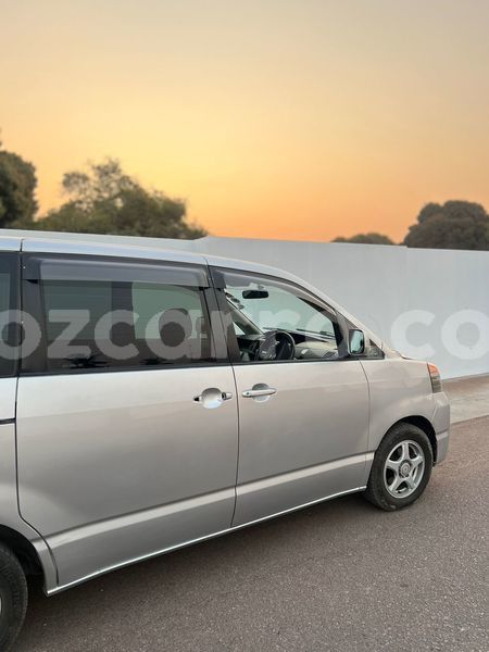 Big with watermark toyota voxy maputo maputo 29290