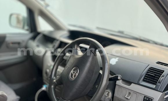 Buy Used Toyota Voxy Brown Car in Maputo in Maputo Buy Used Toyota Voxy Brown Car in Maputo in Maputo