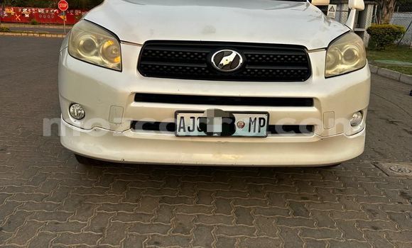 Tenga Tsaru Toyota RAV4 Chena Mota in Maputo in Maputo Tenga Tsaru Toyota RAV4 Chena Mota in Maputo in Maputo