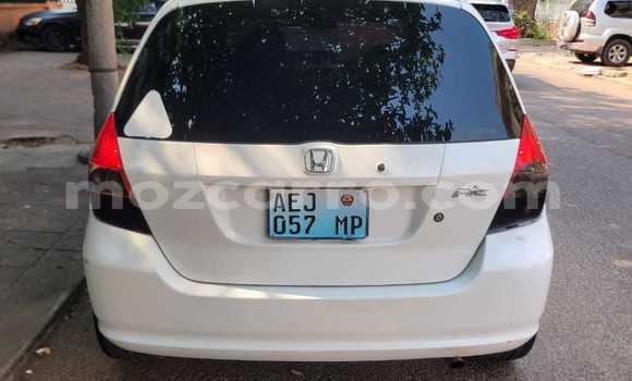 Buy Used Honda Fit White Car in Maputo in Maputo Buy Used Honda Fit White Car in Maputo in Maputo
