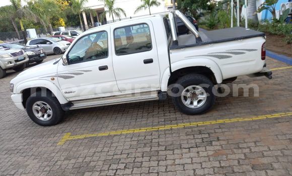 Tenga Tsaru Toyota Hilux Chena Mota in Maputo in Maputo Tenga Tsaru Toyota Hilux Chena Mota in Maputo in Maputo