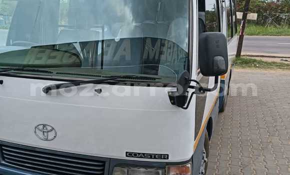 Nunua Ilio tumika Toyota Coaster Nyeupe Gari ndani ya Maputo nchini Maputo Nunua Ilio tumika Toyota Coaster Nyeupe Gari ndani ya Maputo nchini Maputo