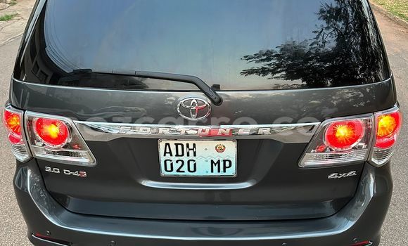 Nunua Ilio tumika Toyota Fortuner Nyingine Gari ndani ya Maputo nchini Maputo Nunua Ilio tumika Toyota Fortuner Nyingine Gari ndani ya Maputo nchini Maputo