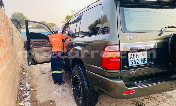 Tenga Tsaru Toyota Land Cruiser Girinhi Mota in Maputo in Maputo Tenga Tsaru Toyota Land Cruiser Girinhi Mota in Maputo in Maputo