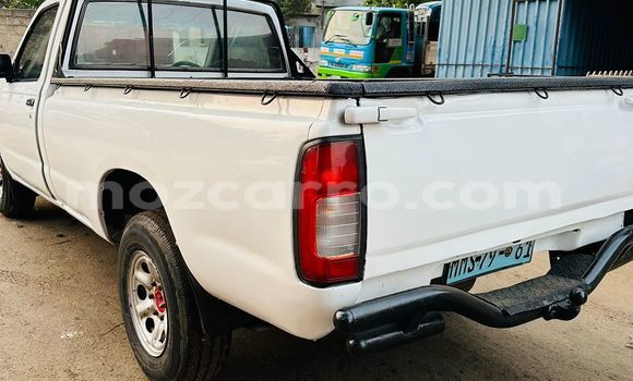 Buy Used Nissan Hardbody White Car in Maputo in Maputo Buy Used Nissan Hardbody White Car in Maputo in Maputo