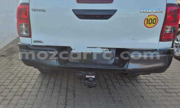 Tenga Tsaru Toyota Hilux Chena Mota in Maputo in Maputo Tenga Tsaru Toyota Hilux Chena Mota in Maputo in Maputo