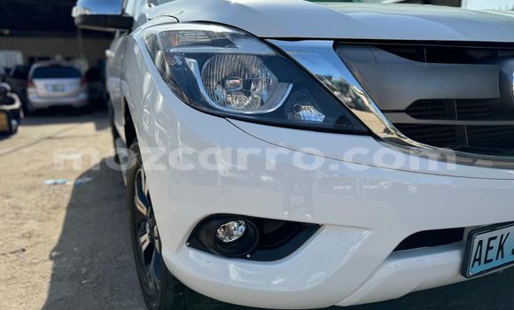 Comprar Novo Mazda BT-50 Branco Carro em Maputo em Maputo Comprar Novo Mazda BT-50 Branco Carro em Maputo em Maputo