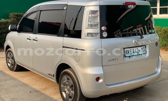 Comprar Usado Toyota Sienta Prata Carro em Maputo em Maputo Comprar Usado Toyota Sienta Prata Carro em Maputo em Maputo