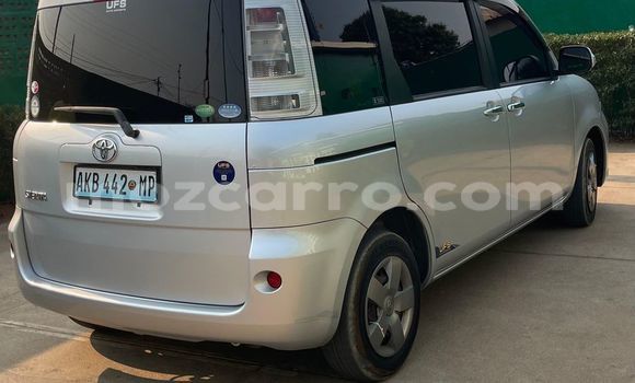 Comprar Usado Toyota Sienta Prata Carro em Maputo em Maputo Comprar Usado Toyota Sienta Prata Carro em Maputo em Maputo