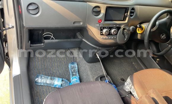 Comprar Usado Toyota Sienta Prata Carro em Maputo em Maputo Comprar Usado Toyota Sienta Prata Carro em Maputo em Maputo