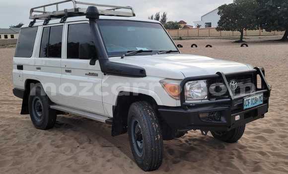 Buy Used Toyota Land Cruiser White Car in Maputo in Maputo Buy Used Toyota Land Cruiser White Car in Maputo in Maputo