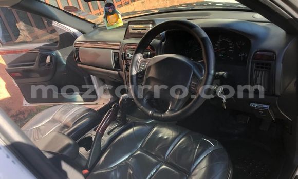 Comprar Usado Jeep Grand Cherokee Branco Carro em Maputo em Maputo Comprar Usado Jeep Grand Cherokee Branco Carro em Maputo em Maputo