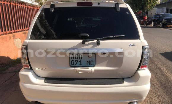 Comprar Usado Jeep Grand Cherokee Branco Carro em Maputo em Maputo Comprar Usado Jeep Grand Cherokee Branco Carro em Maputo em Maputo