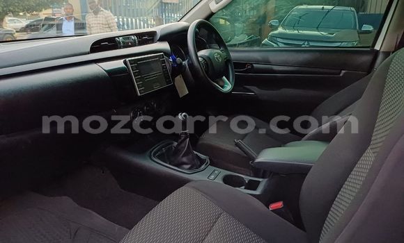 Tenga Tsaru Toyota Hilux Chena Mota in Maputo in Maputo Tenga Tsaru Toyota Hilux Chena Mota in Maputo in Maputo