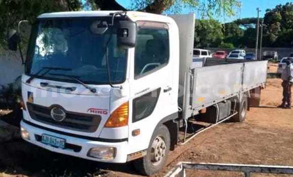 Comprar Usado Toyota 4Runner Branco Carro em Maputo em Maputo Comprar Usado Toyota 4Runner Branco Carro em Maputo em Maputo