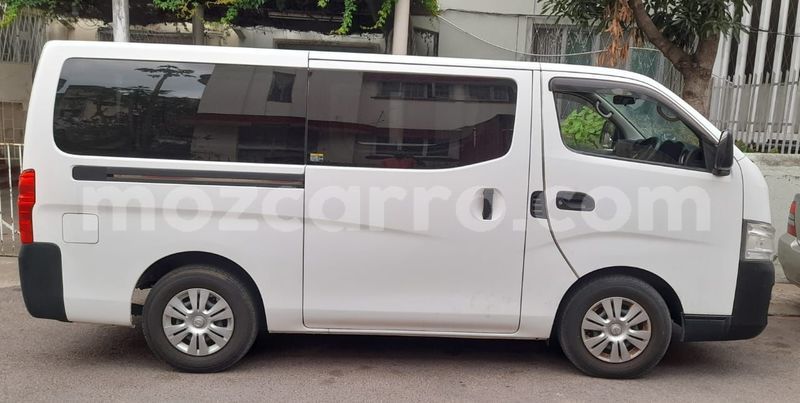 Big with watermark nissan caravan maputo maputo 29366