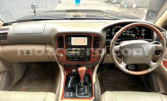 Nunua Ilio tumika Toyota Land Cruiser Nyeusi Gari ndani ya Maputo nchini Maputo Nunua Ilio tumika Toyota Land Cruiser Nyeusi Gari ndani ya Maputo nchini Maputo