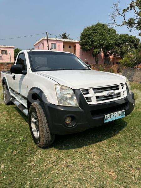 Big with watermark isuzu kb maputo maputo 29387