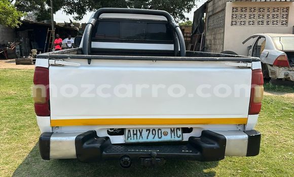 Tenga Tsaru Isuzu KB Chena Mota in Maputo in Maputo Tenga Tsaru Isuzu KB Chena Mota in Maputo in Maputo