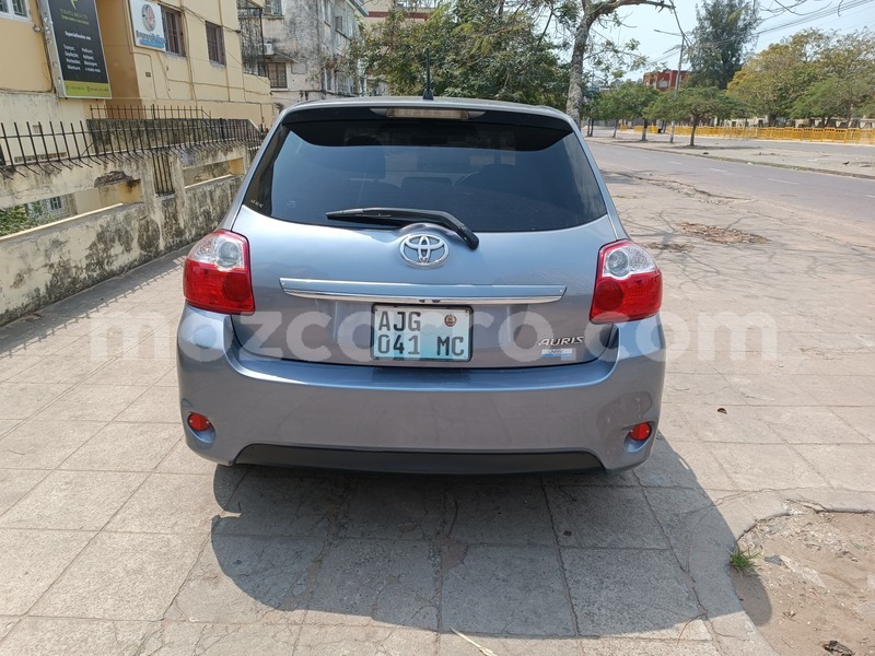 Big with watermark toyota auris maputo maputo 29392